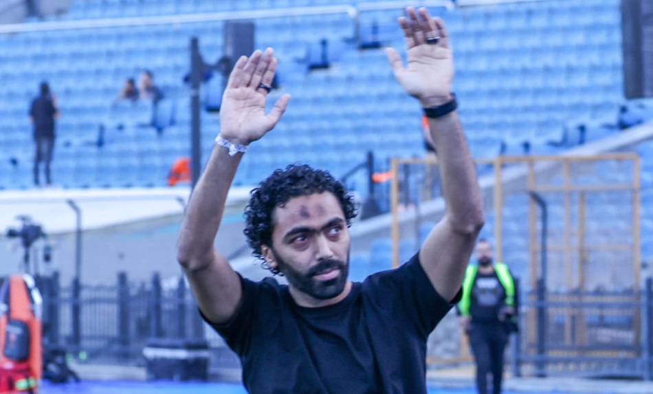 حسين الشحات يدعم لاعبي الأهلي قبل لقاء الزمالك في قمة الدوري