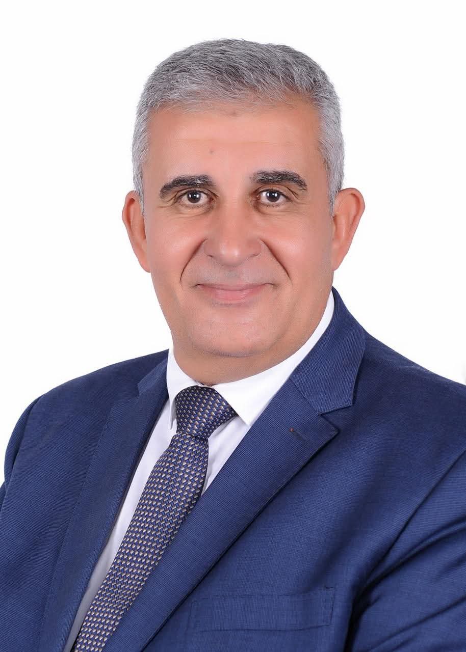 من قلب الشارع الأسيوطي.. أشرف شاروبيم حاضر دائمًا