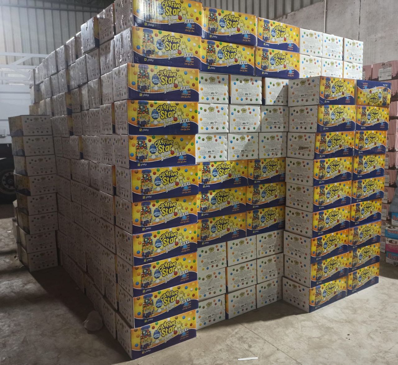 ضبط 3 طن مواد غذائيةو 480 ألف قطعة حلوى ضارة بمحافظة الشرقية