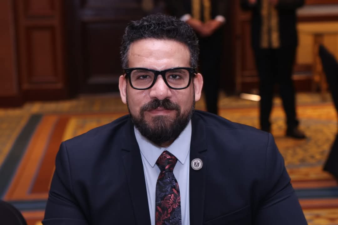 رئيس 