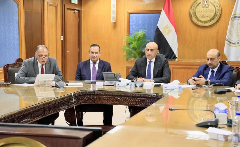 وزير التربية والتعليم يتابع امتحانات الثانوية العامة