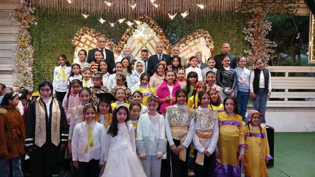 تكريم الطلاب المتفوقين بمدرسة الشيخ متولي الشعراوي الابتدائية ببني سويف 