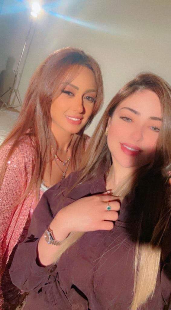 بالصور .. نورشان عمر تتألق في كواليس 