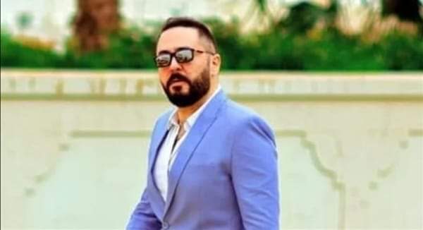 عمرو عبدالعزيز  يهنيء حسن الرداد بعد مشاهدة فيلمه تحت تهديد السلاح