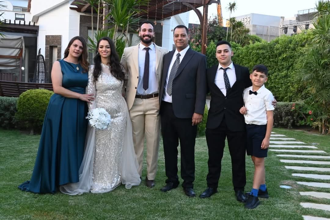 نجوم الفن فى حفل خطوبة ابنة وليد محمود مدير أعمال مصطفى شعبان 