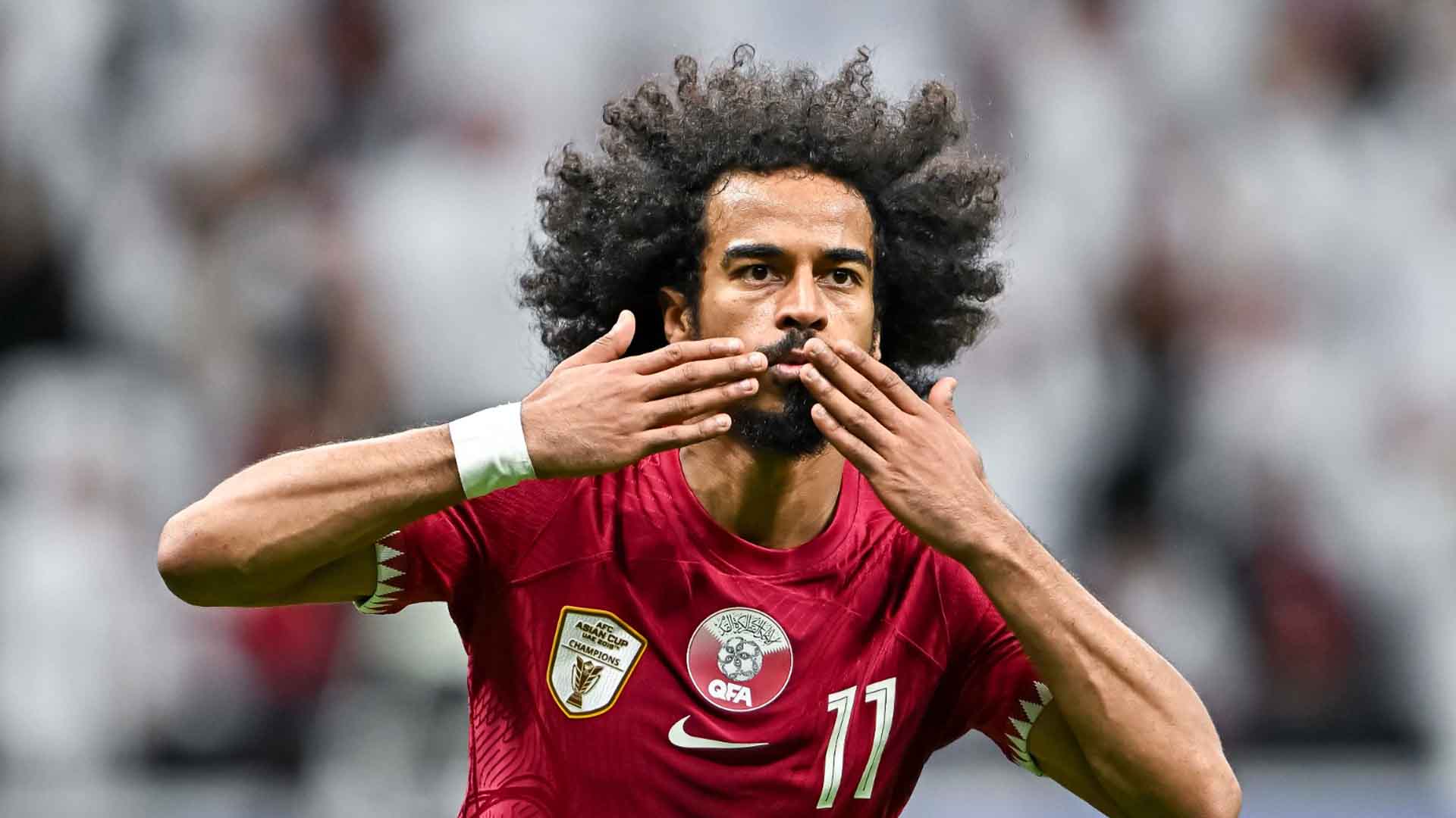 كرر إنجاز 2019.. أكرم عفيف أفضل لاعب في آسيا لعام 2023