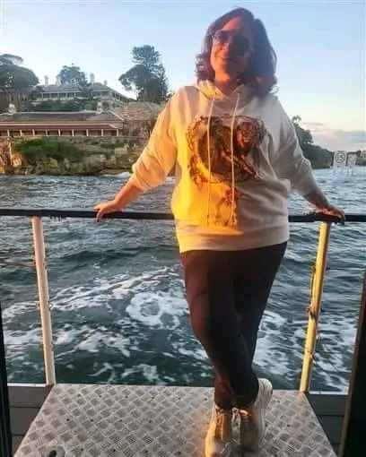 إلهام شاهين تشارك جمهورها أحدث ظهور لها من مدينة العلمين
