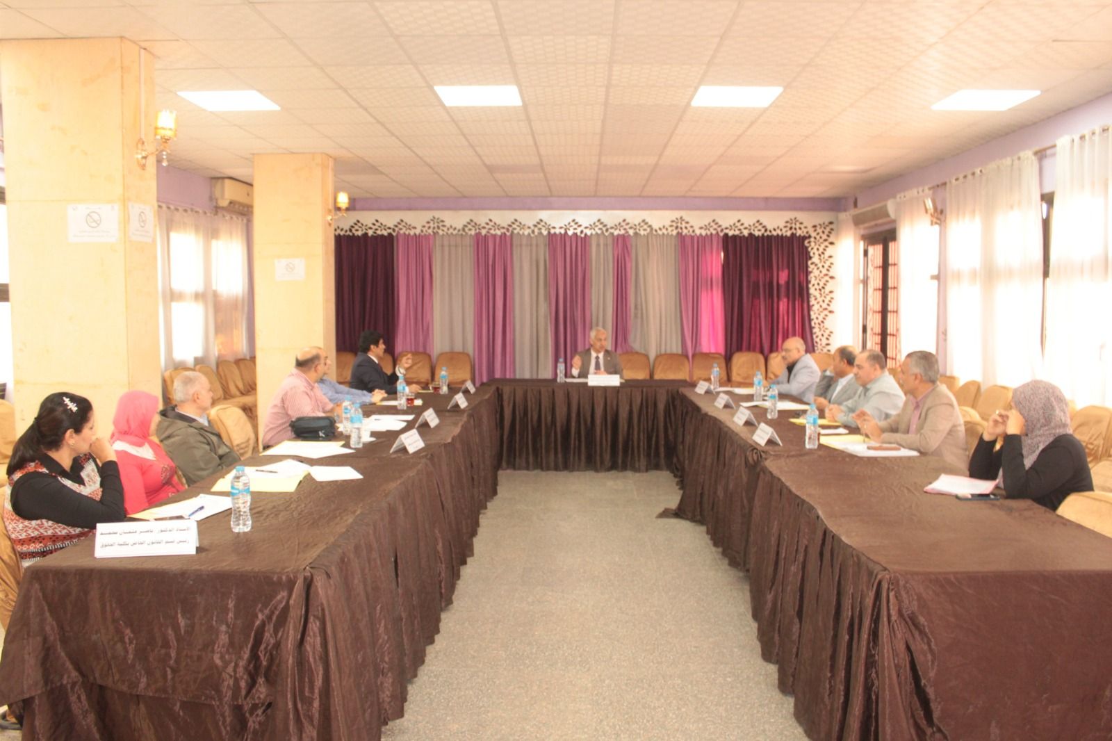 جامعة أسيوط تعقد اجتماع مجلس إدارة صندوق مركز الخدمة العامة بالقرية الأوليمبية