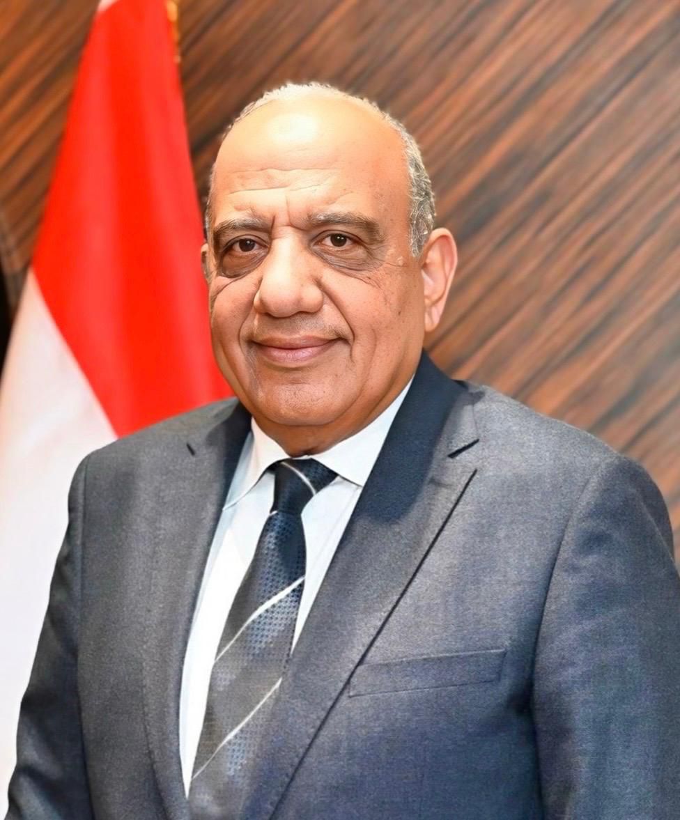 وزير الكهرباء والطاقة المتجددة يغادر إلى الصين للمشاركة فى مؤتمر شنغهاى للطاقات المتجددة وحلول الطاقة النظيفة