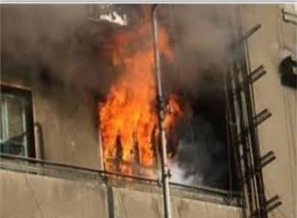 مصرع وإصابة 5 اشخاص في حريق شقة سكنية بسوهاج