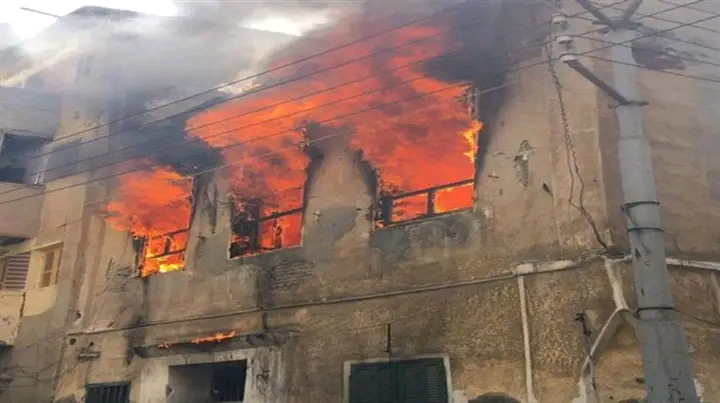 مصرع 4 أطفال في حريق هائل داخل منزل بالعسيرات في سوهاج