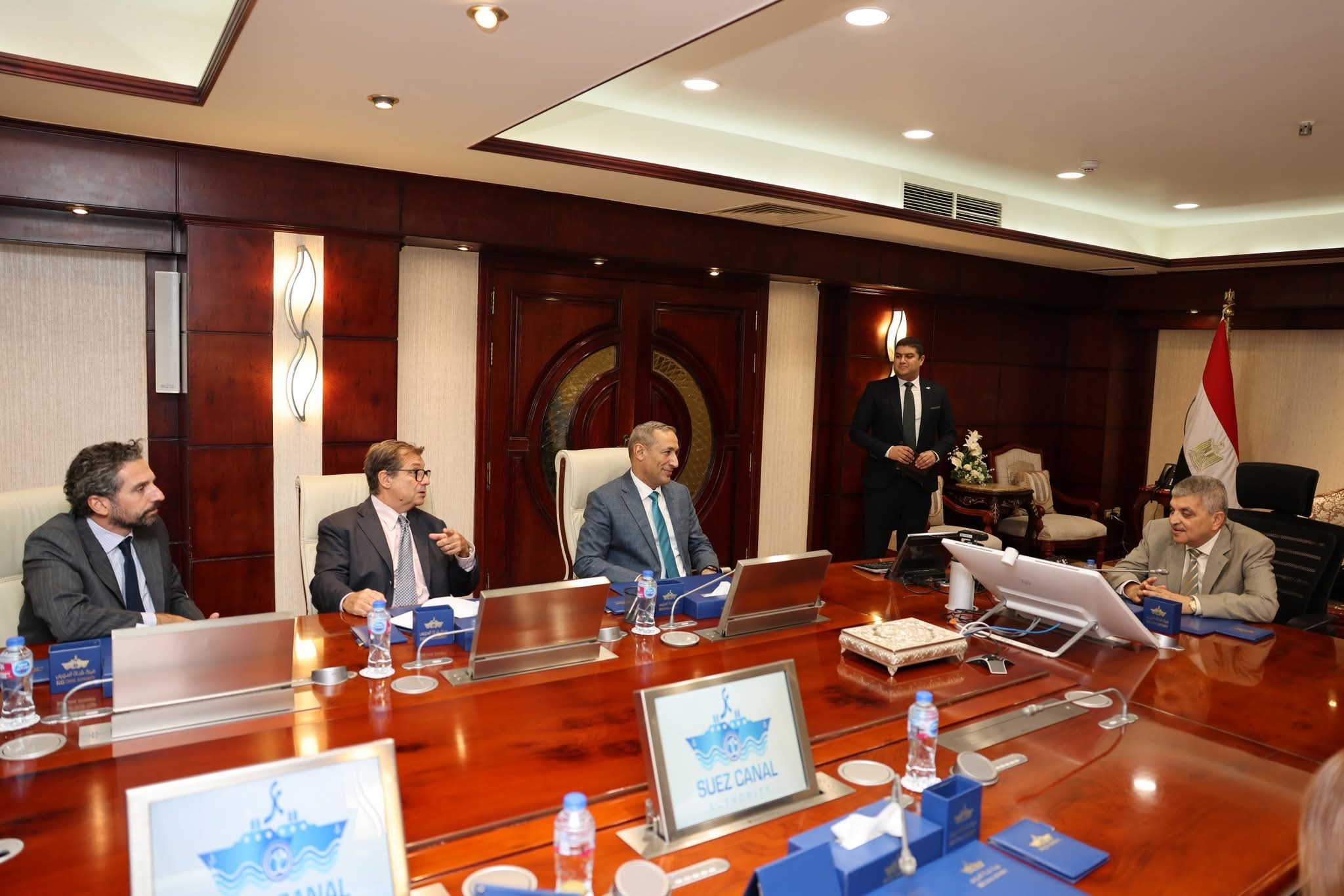 الفريق أسامة ربيع يلتقي المبعوث الإيطالي لمشروع الممر الاقتصادي الهند - الشرق الأوسط - أوروبا 