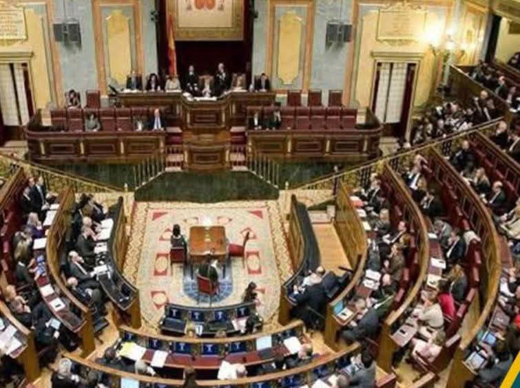 بالإجماع برلمان إسبانيا يقر بحظر بيع الأسـلحة لإسـرا ئيل