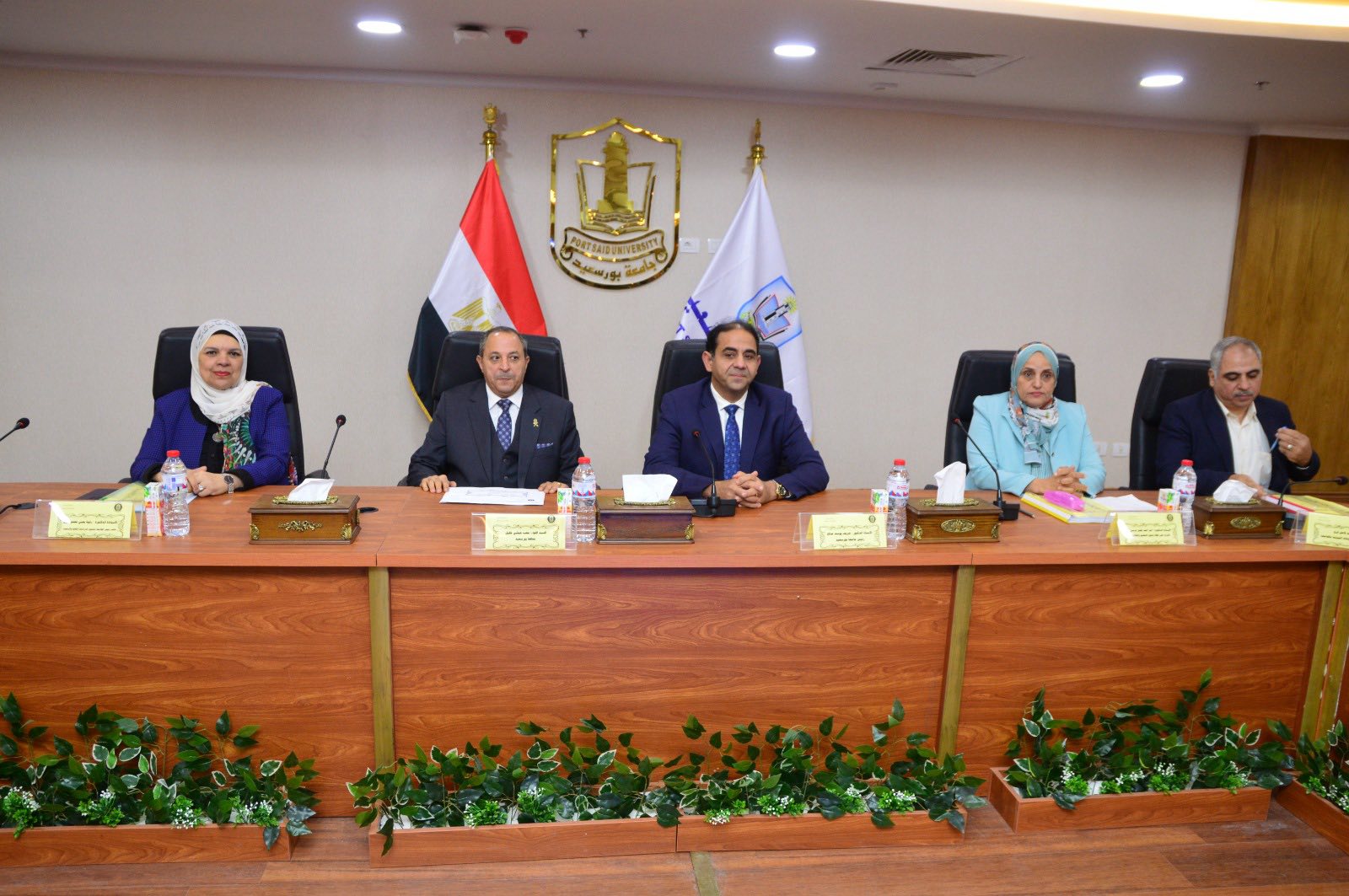 محافظ بورسعيد يشارك في اجتماع مجلس جامعة بورسعيد