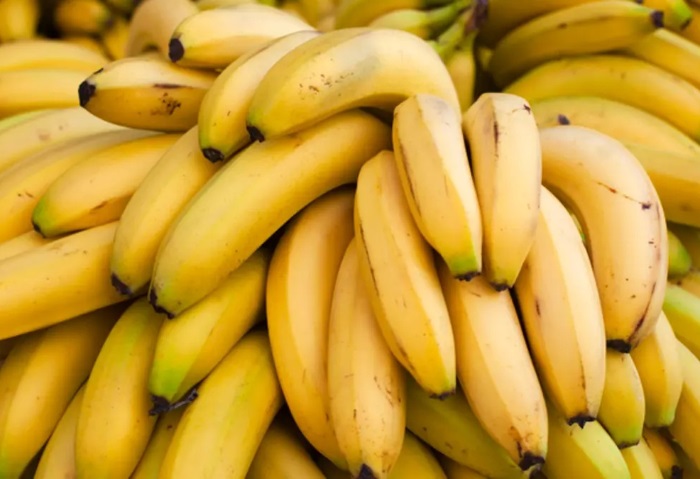 أسعار الفاكهة اليوم الثلاثاء 16 أبريل 2024 ، الموز بـ10 جنيهات