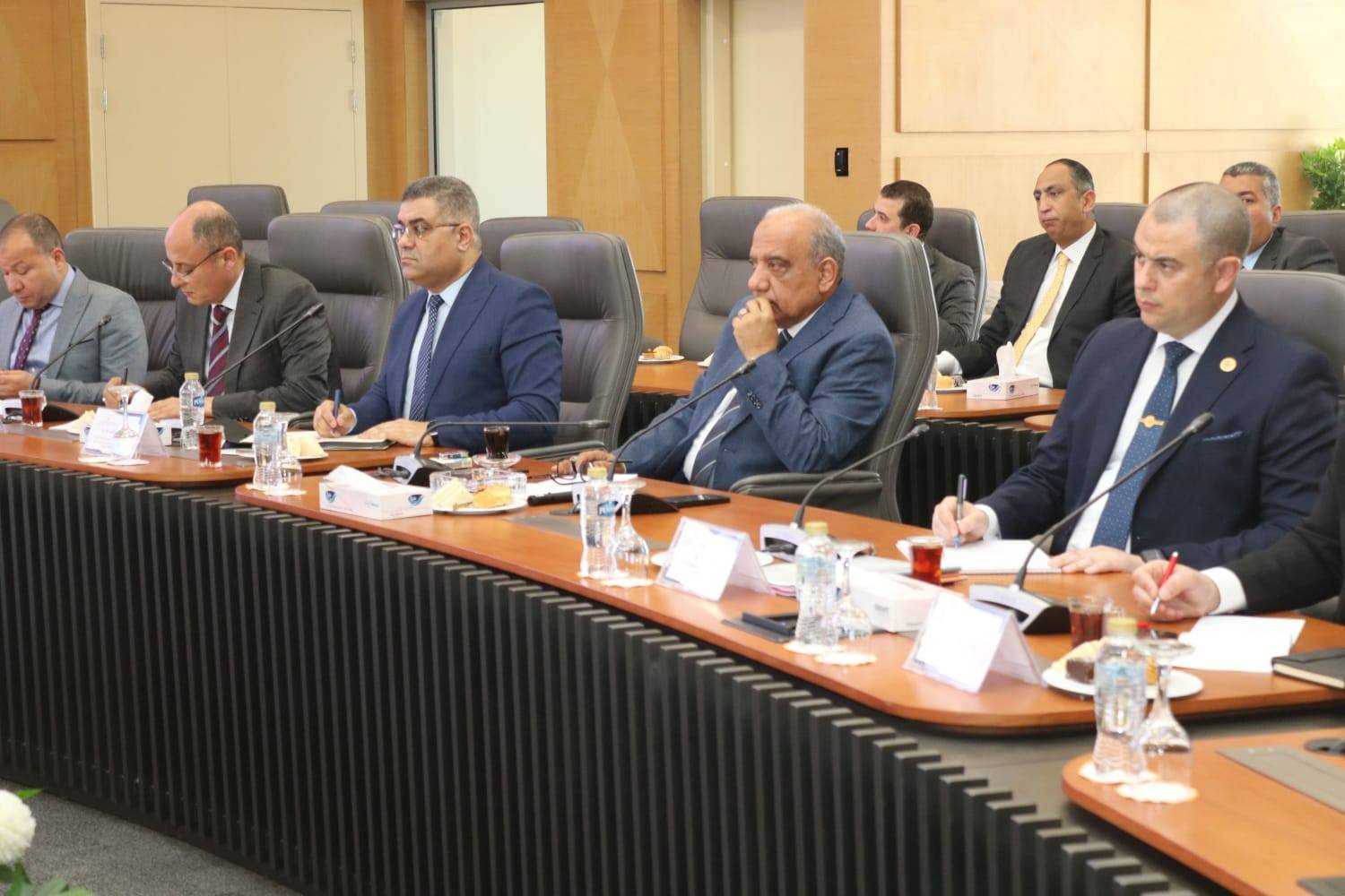 وزير الكهرباء  يجتمع ورئيس شركة “روسآتًوم” الروسية وفريق العمل القائم على مشروع محطة الضبعة النووية