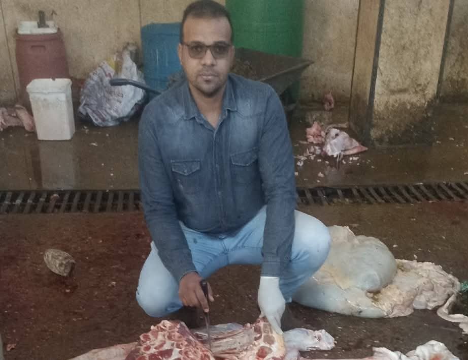 تفاصيل إعدام عجل بمجزر المنشاة سوهاج