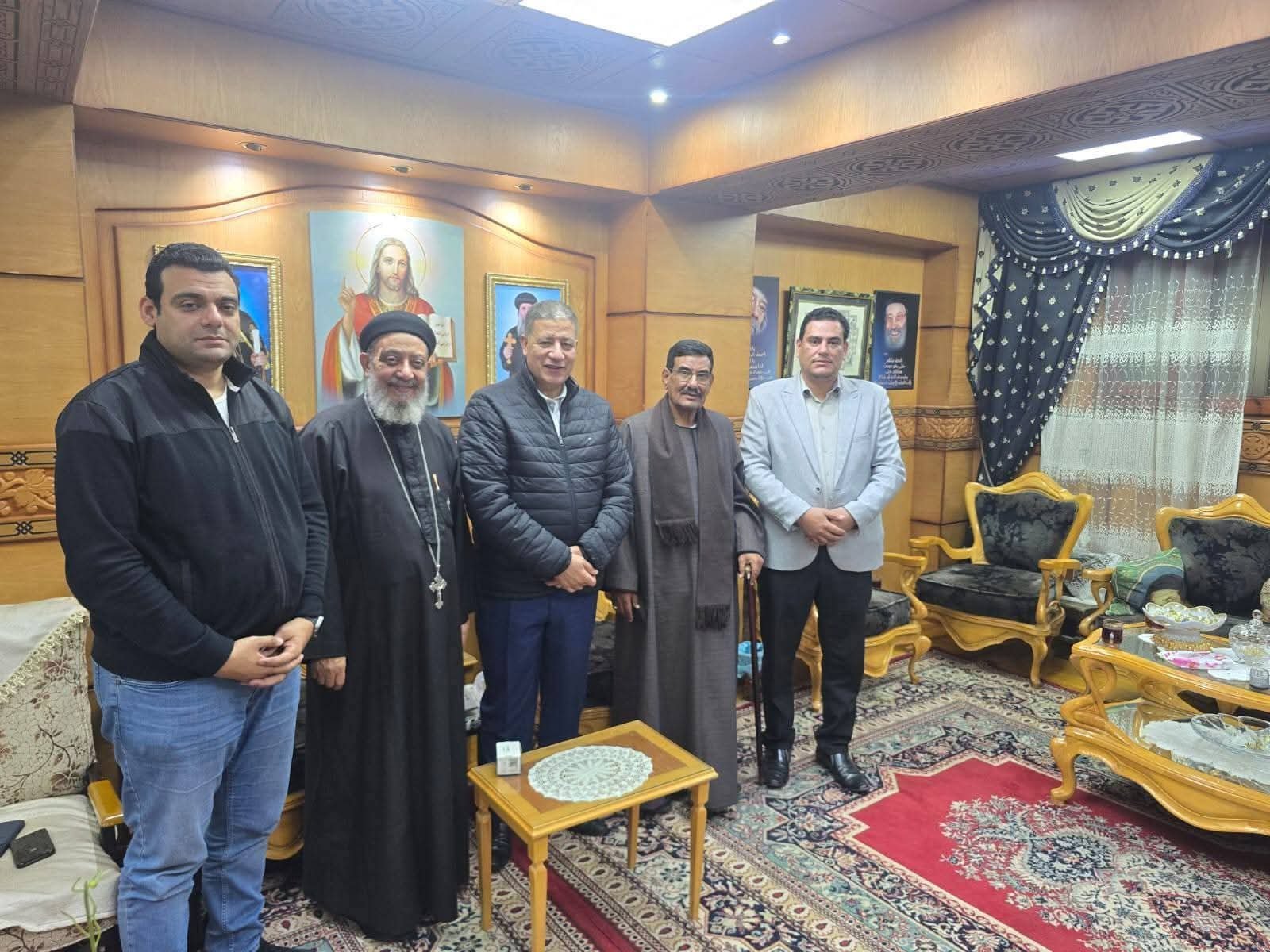 النائب عادل النجار ووفد مستقبل وطن مركز دسوق يهنئون الإخوة المسيحيين بعيد القيامة المجيد